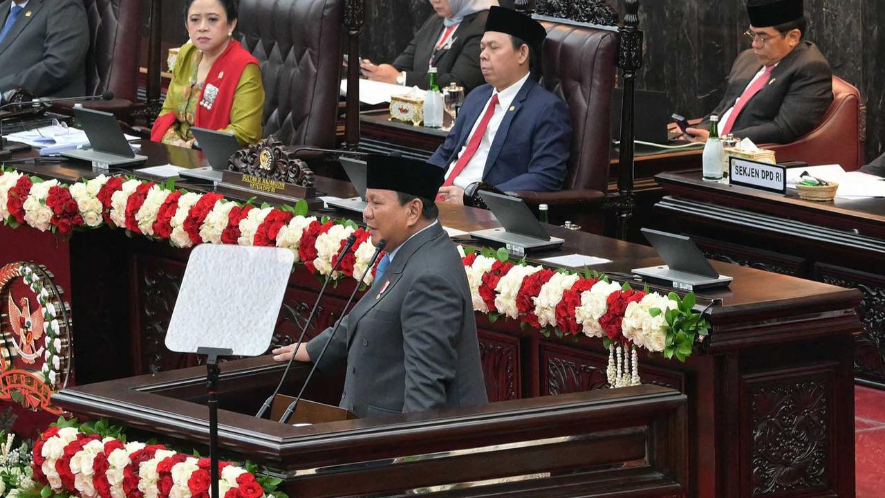 VIDEO: Nada Tinggi Prabowo Pidato Gebrak Meja Soal Rakyat Korban 'Serakahnomic' Mengguncang MPR/DPR