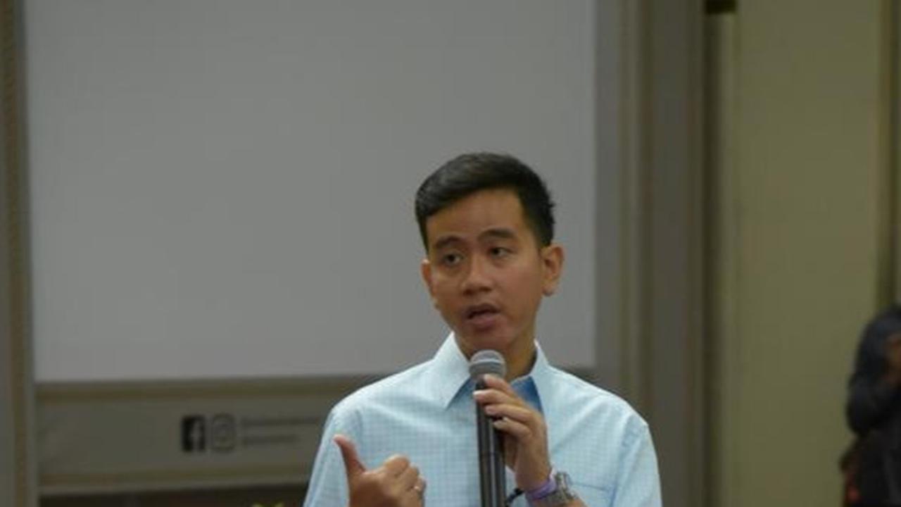 Kedatangan Cawapres Gibran di Bali Disambut Spanduk Sindiran