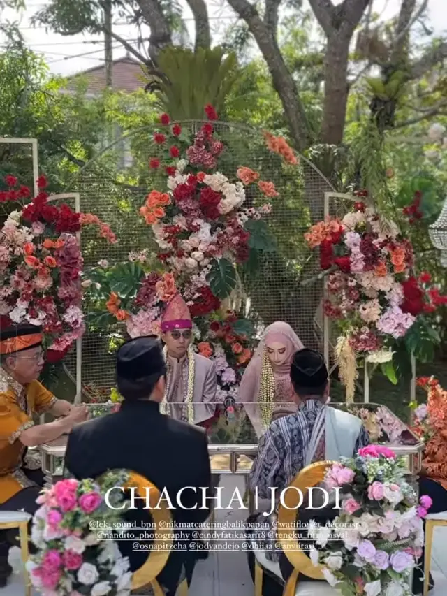 [Fimela] Pernikahan Anak Tengku Firmansyah dan Cindy Fatikasari