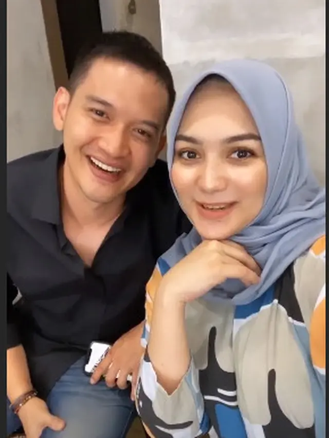 6 Momen Citra Kirana Kunjungi Kafe Natasha Rizky, Sahabat yang Saling Dukung
