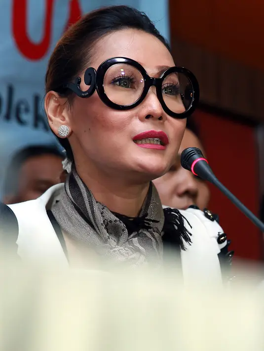 "Mudah-mudahan ini jadi hal atau solusi yang terbaik. Saya rasa sudah mencakup semua untuk pencipta lagu dan teman-teman yang terlibat." tutur Inul. (Deki Prayoga/Bintang.com)