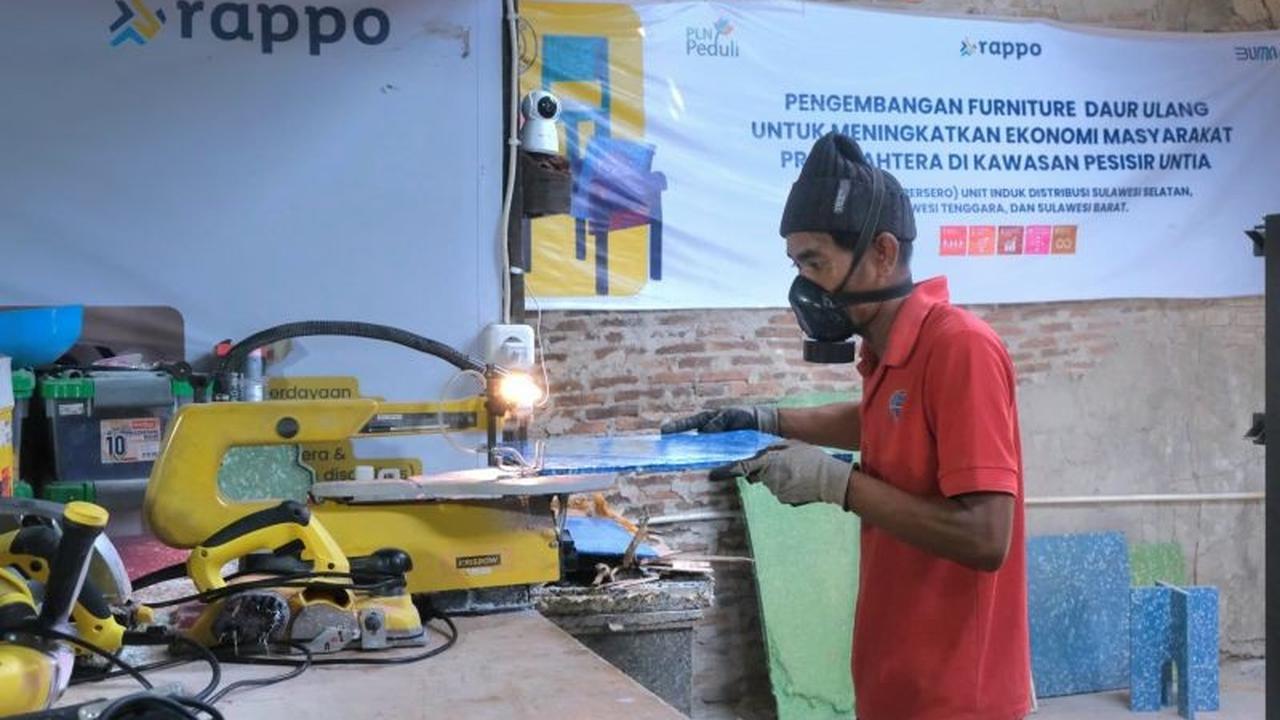 Fakta Unik: PLN Berdayakan 150 Warga Pesisir Untia Makassar, Ubah Sampah Jadi Cuan Lewat Program TJSL