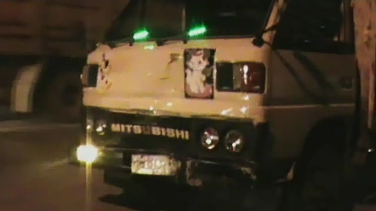 (Lip6mlm) Truk vs Mini Bus