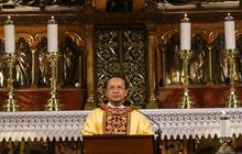 FOTO: Ribuan Jemaah Ikuti Misa Malam Natal 2023 di Gereja Katedral Jakarta