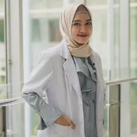 Pramaisshela Arinda atau yang lebih dikenal dengan nama Maissy, adalah penyanyi cilik populer di era 90-an. [Foto: Instagram/ pramaisshelarinda.md]