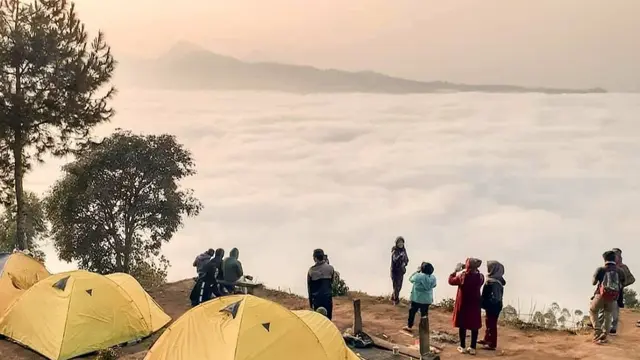 Gunung Putri Lembang Bandung.