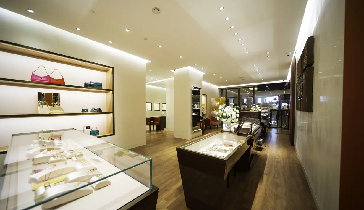 Dari mulai tanggal 9 Agustus 2023, para pelanggan setia sudah dapat menikmati beragam servis di sini.  [ Foto: dok Bulgari.]