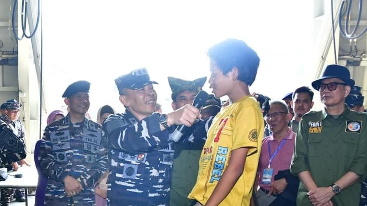 FOTO: TNI AL Gelar Mudik Gratis dengan KRI Semarang