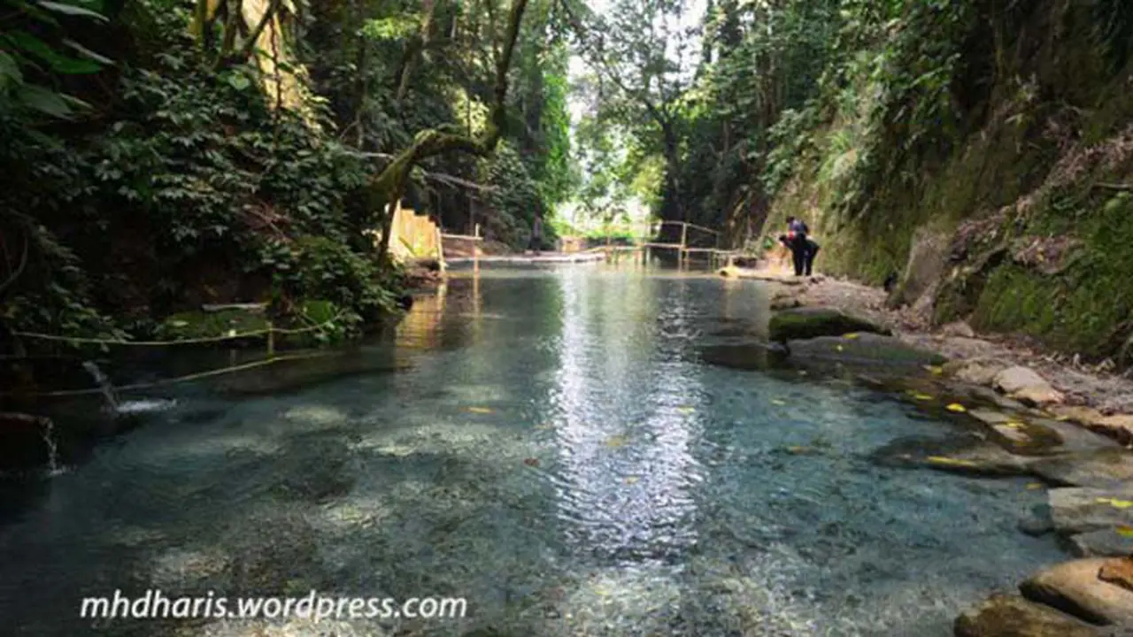 Wisata Sungai: Beningnya Aek Manik di Sidamanik