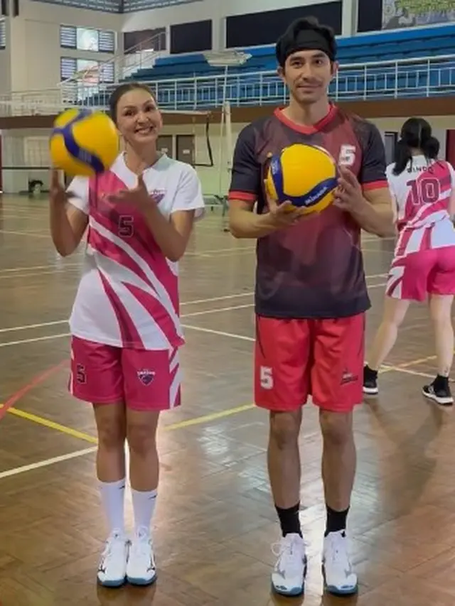 Dairus Sinathrya dan Donna Agnesia (Instagram/dagnesia)