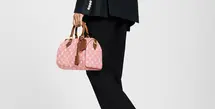 Speedy P9 Bandoulière Monogram Leather bag dari Louis Vuitton memikat perhatian. Tas ini memiliki beragam keistimewaan yang patut diacungi jempol. / Foto dok: Louis Vuitton.