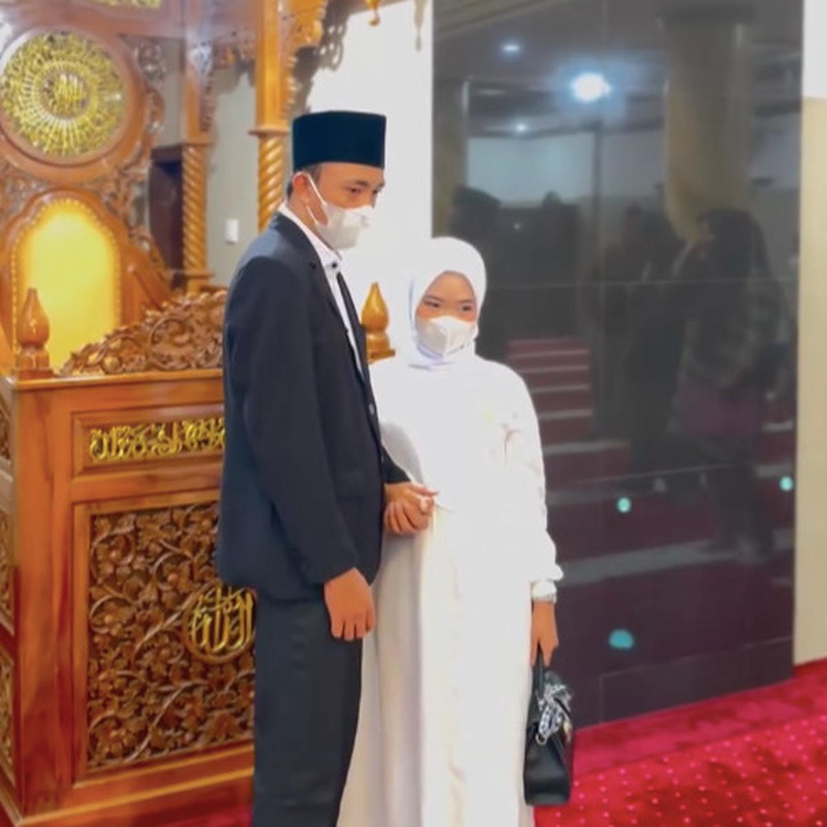 pernikahan sedih