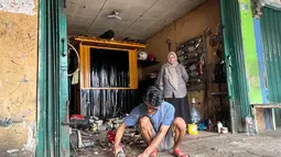 Duka Tak Menghentikan Roda Usaha Bengkel Neneng