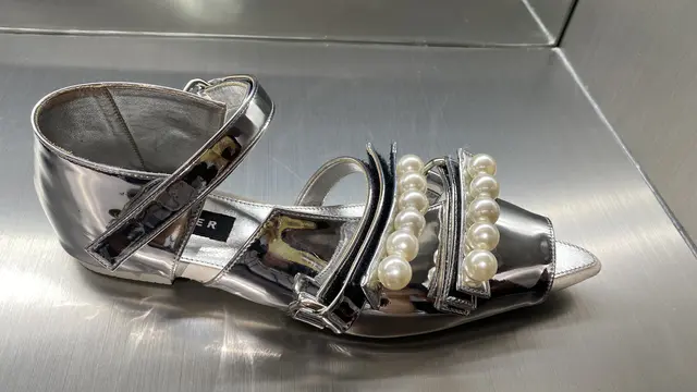 Offline store Brand Lokal MADER Bernuansa Silver Y2K, Credit: Anisha Saktian Putri