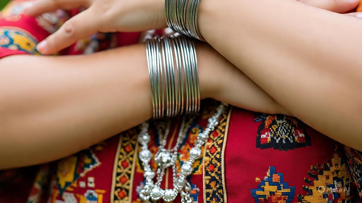 10 Rekomendasi Model Gelang untuk Tangan Besar, Terlihat Lebih Proporsional dan Stylish
