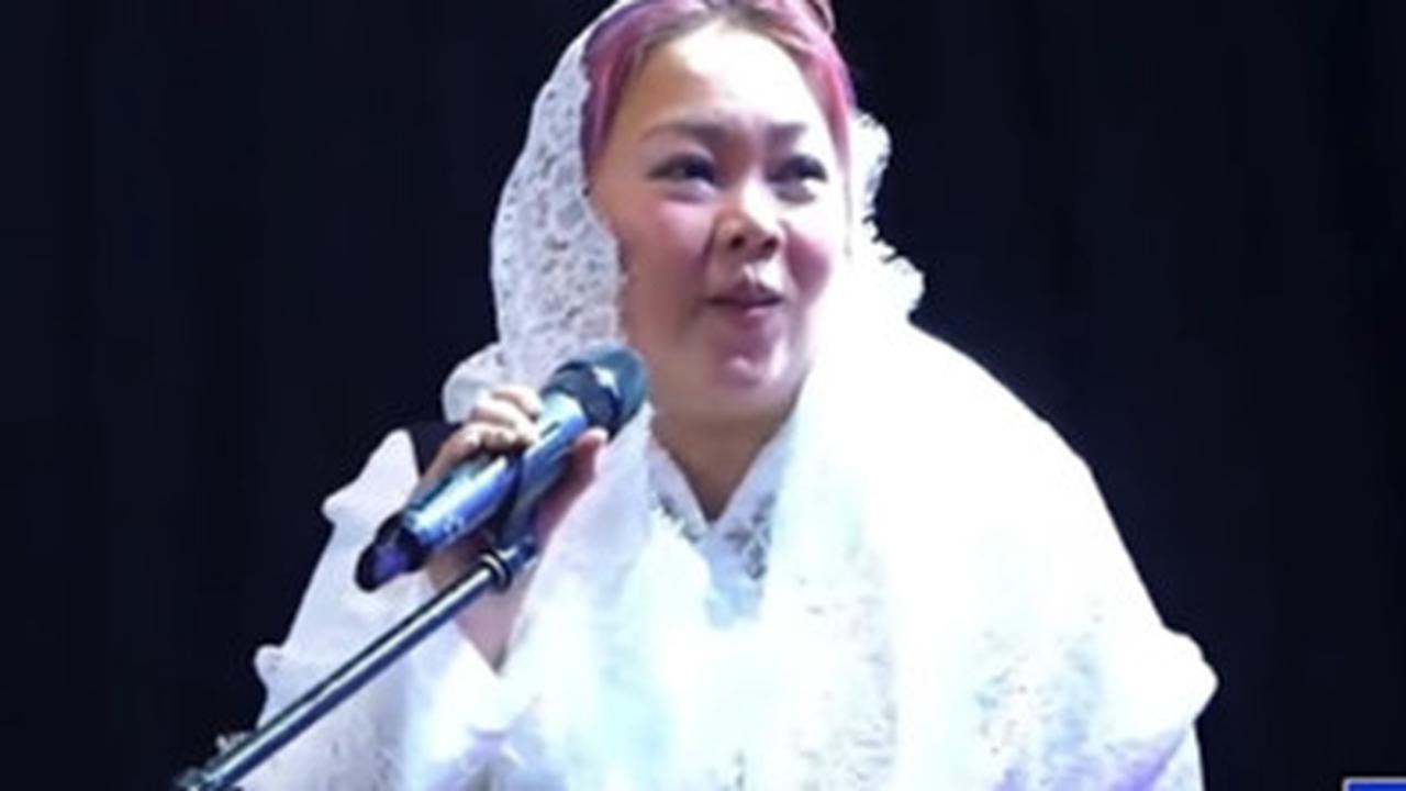 VIDEO: Kelakar Anak Presiden Gus Dur "Banyak Untuk Nutupi Aib, Jual Nama Bapak"