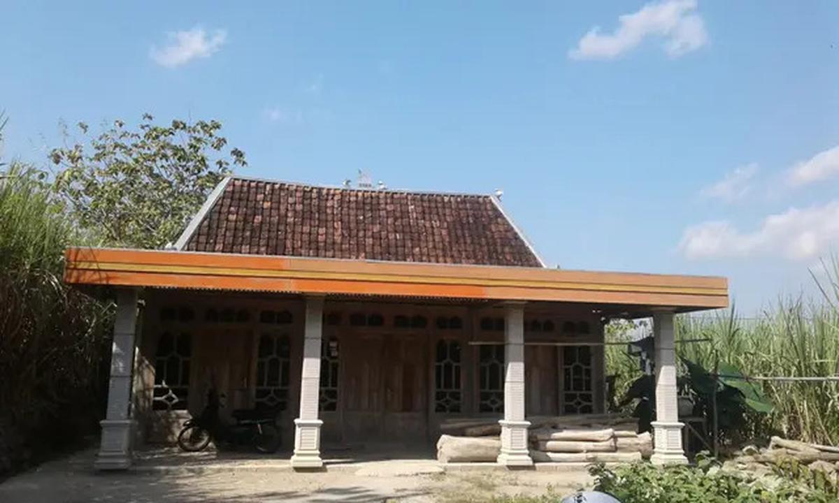 5 Model Rumah Adat Jawa Tengah, Penjelasan Filosofis dan Gambarnya