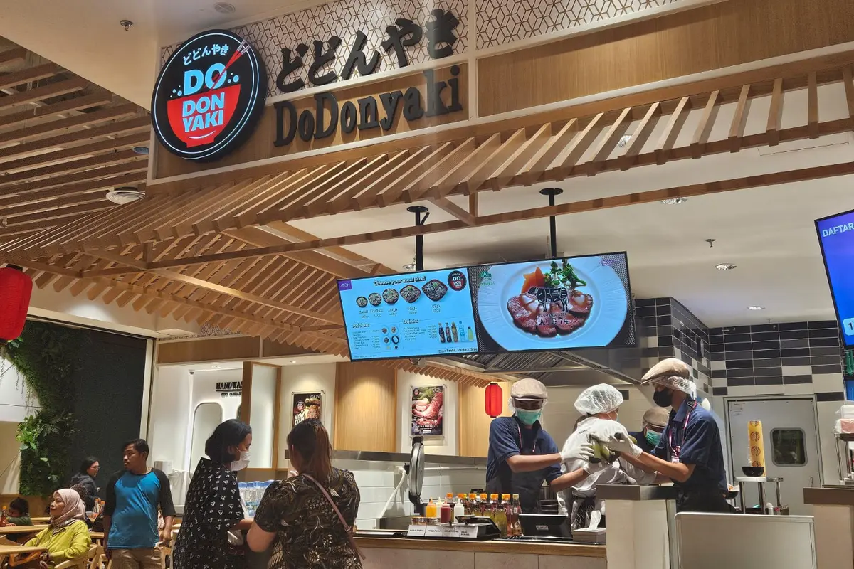 Yakiniku Donburi Terbaru di AEON Kota Wisata Kota Wisata cocok untuk tempat Bubker