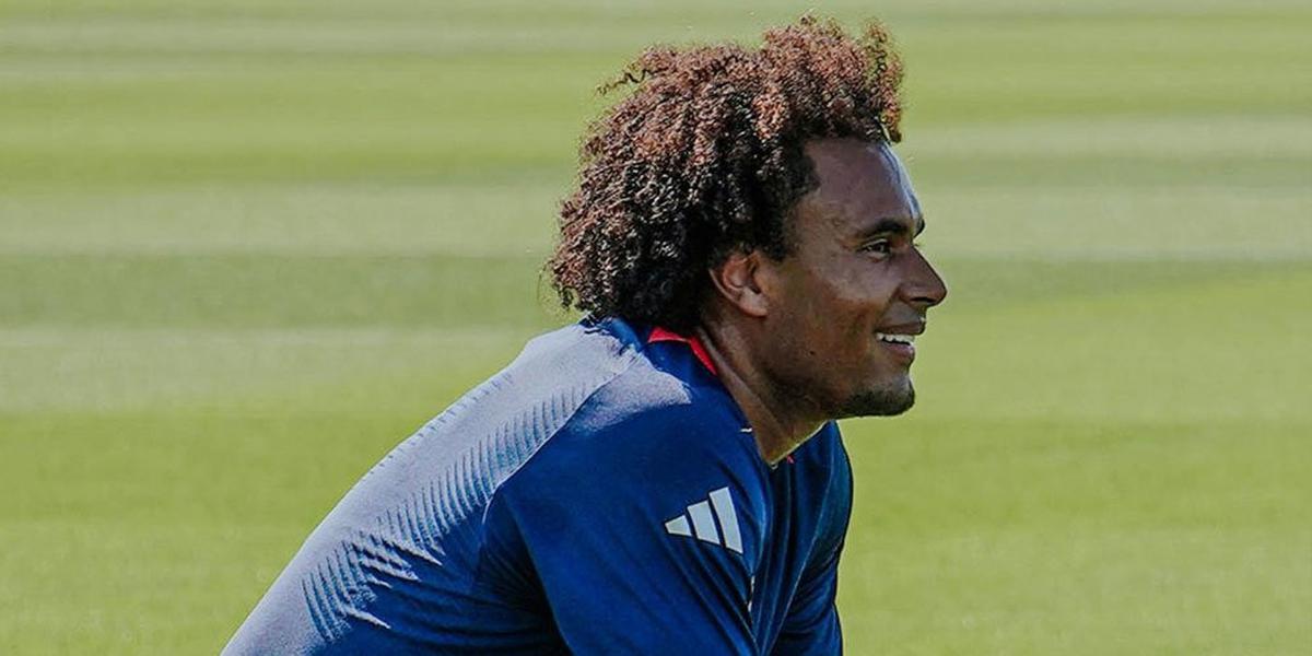Joshua Zirkzee Menolak Pindah dari Manchester United
