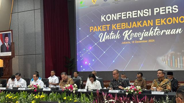 Konferensi pers Paket Kebijakan Ekonomi, Senin, 16 Desember 2024. (Foto: Liputan6.com/Tira Santia)