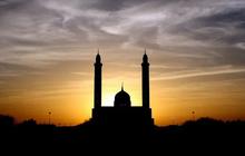 Penuh Berkah, Ini Amalan yang Dianjurkan di Malam Nisfu Syaban 2025