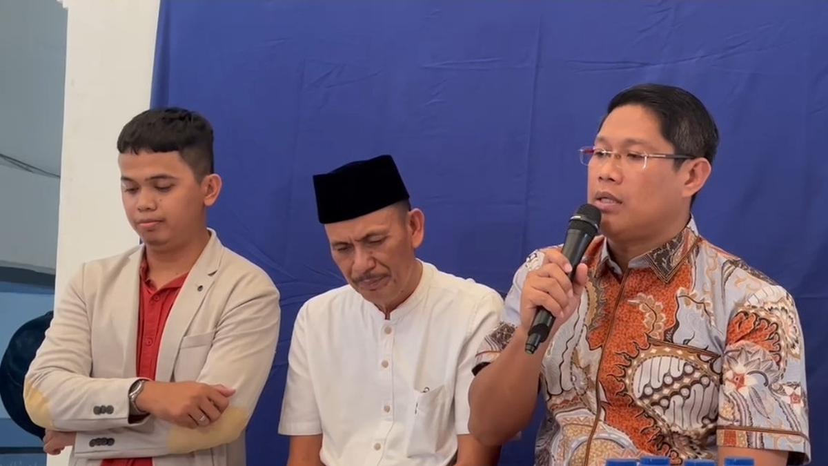 Kades Kohod Akhirnya Muncul, Klarifikasi soal Penggeledahan Bareskrim  Terkait Kasus Pagar Laut - News Liputan6.com