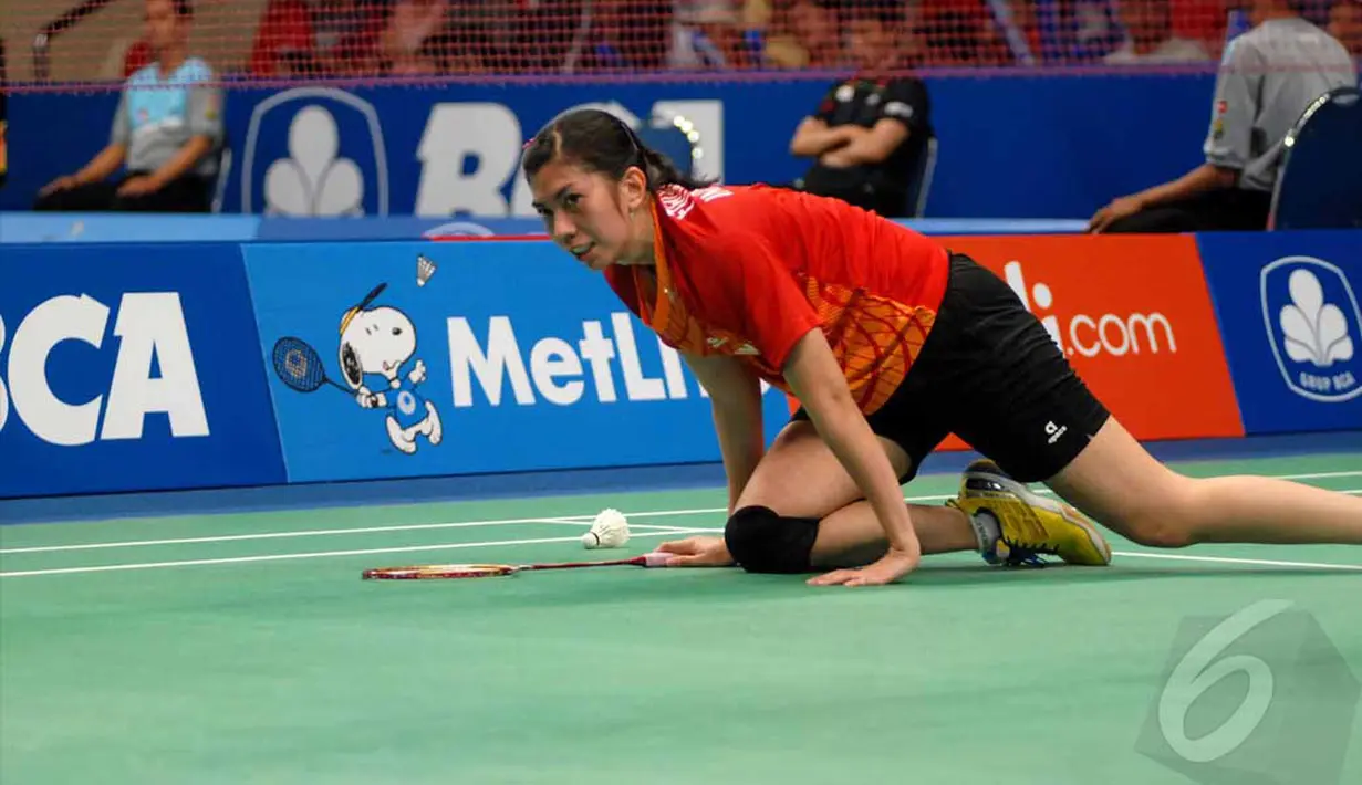 Pada perhelatan BCA Indonesia Open Superseries Premier 2014, Firdasari kalah dari Li Xuerui, 12-21, 19-21, Kamis (19/6/2014) (Liputan6.com/Miftahul Hayat)