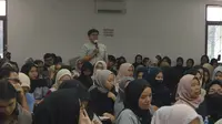 Sejumlah alumni hadir saat audiensi di Kampus 2 Universitas Bandung, Jalan Muararajeun, Kota Bandung, Senin, 6 Januari 2025. (Liputan6.com/Dikdik Ripaldi)