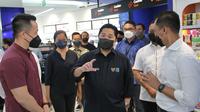 Erick Thohir kunjungi Klinik Kima Farma di Bendungan Hilir Jakarta, Rabu, 23 Februari 2022. (Foto: Istimewa)
