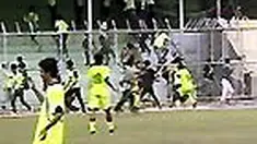 Pertandingan antara Persipasi Kota Bekasi dan Persatuan Sepakbola Kota Bogor diwarnai kericuhan antarsuporter Persipasi. 