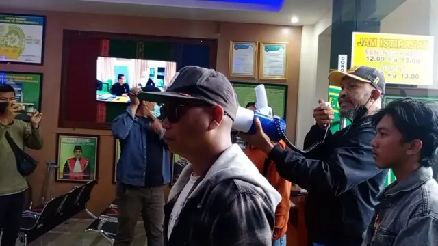Warga menangkan perkara sidang sengketa lahan di Mahkamah Agung, Pemprov Sulawesi Tenggara wajib bayar Rp4,2 miliar.(Liputan6.com/Ahmad Akbar Fua)