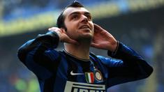 Entah kebetulan atau memang sesuai kapasitas, 5 pemain berikut mampu tampil instan di Liga Italia untuk membawa timnya merebut gelar Liga Italia Serie A saat didatangkan hanya 6 bulan menjelang kompetisi berakhir, alias di bursa transfer musim dingin. (AFP/Giuseppe Cacace)