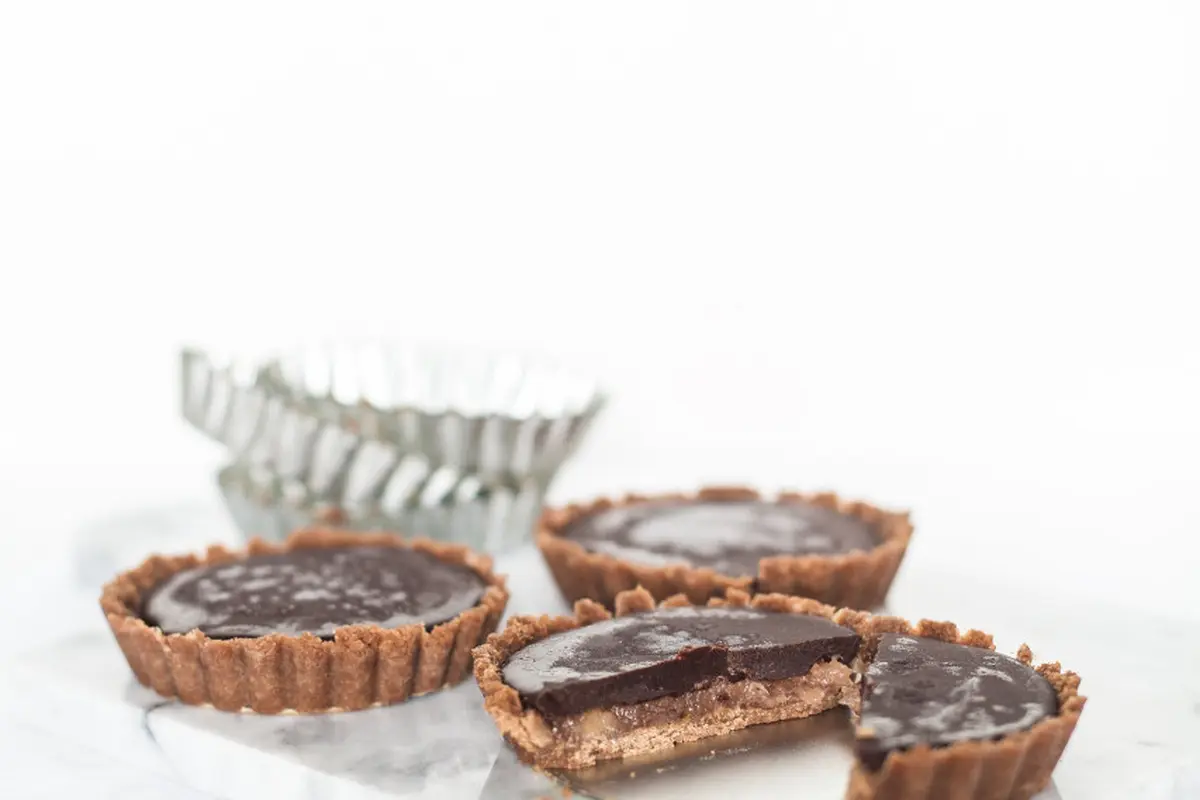 NCT Taeil Bagikan Resep Tart Cokelat dari Biskuit untuk Hari Valentine
