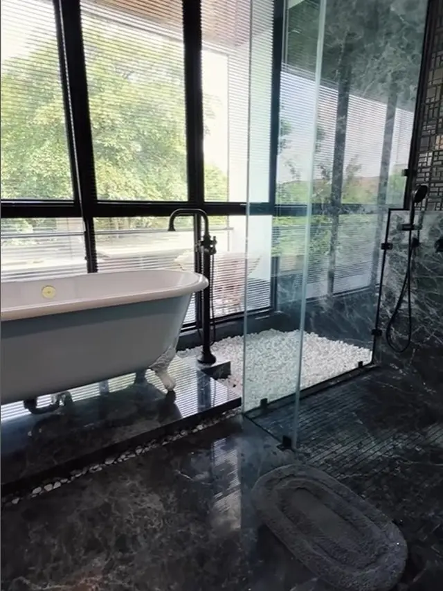 [Fimela] Rachel Vennya