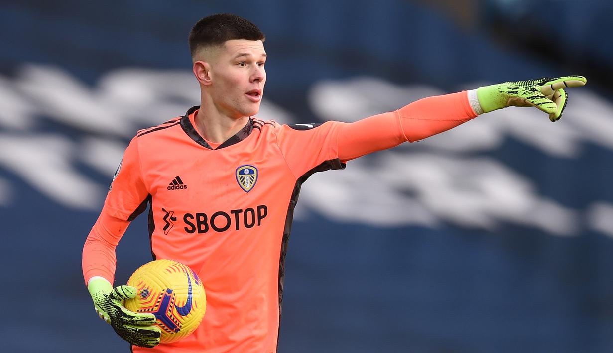 7. Illan Meslier (Leeds United). Kiper asal Prancis berusia 20 tahun ini telah membuat 6 kali clean sheets dalam 17 penampilannya selama 1530 menit. (AFP/Oli Scarff/Pool)