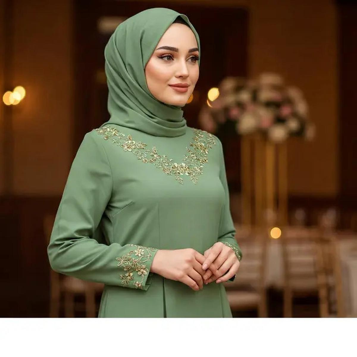 5 Gaya Hijab Islami yang Cocok Dipadukan dengan Gamis Brokat Warna Sage