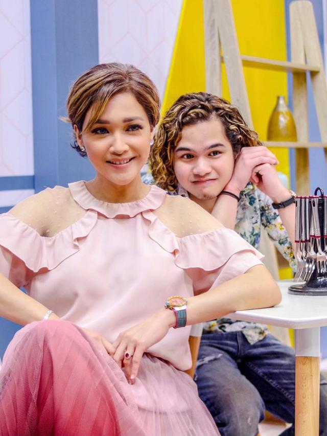 Direstui Maia Estianty Pacaran Dengan Dul Jaelani Kiky Saputri Tiara Idol Sorry Ya Showbiz Liputan6 Com