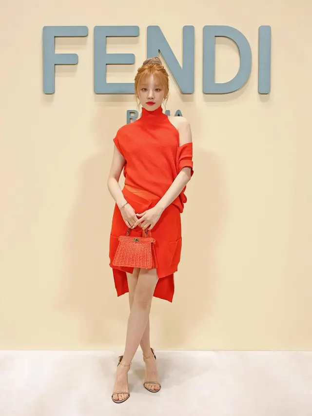 Yuqi (G)-Idle (Instagram/fendi)