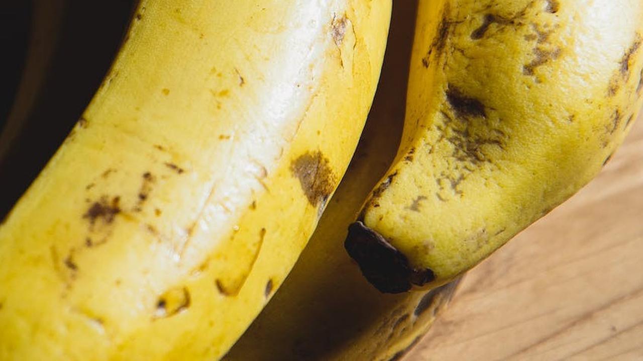 7. Buah Pisang