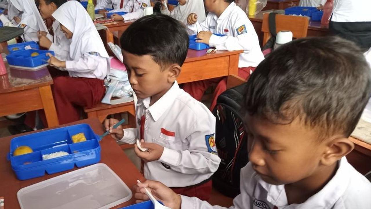 Ahli Gizi Ungkap: Program Makan Bergizi Gratis Tingkatkan Gizi Anak, Tapi Evaluasi Berkala Kunci Optimalisasi!