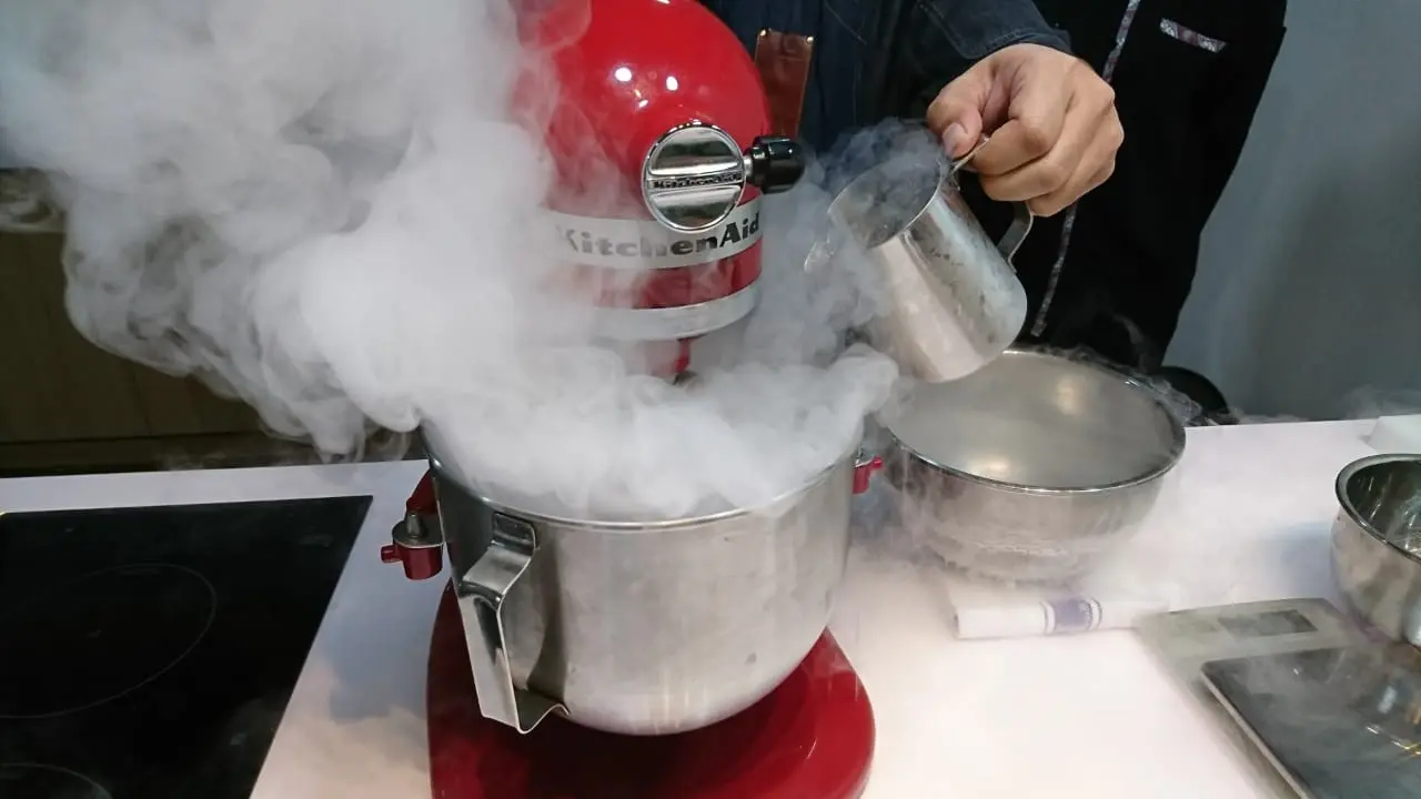 Makan di Restoran Berteknik Molecular Gastronomy, Mengapa Harus Bayar Mahal?
