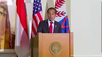 Presiden Jokowi saat menjadi pembicara dalam Kuliah Umum di Stanford University, San Fransisco, Amerika Serikat. (Istimewa)