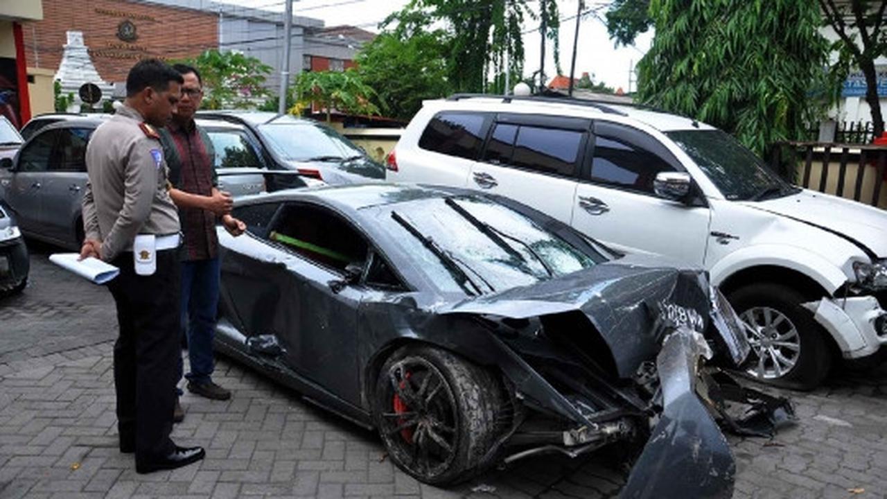Ini Lamborghini yang tabrak penjual STMJ di Surabaya saat balap liar