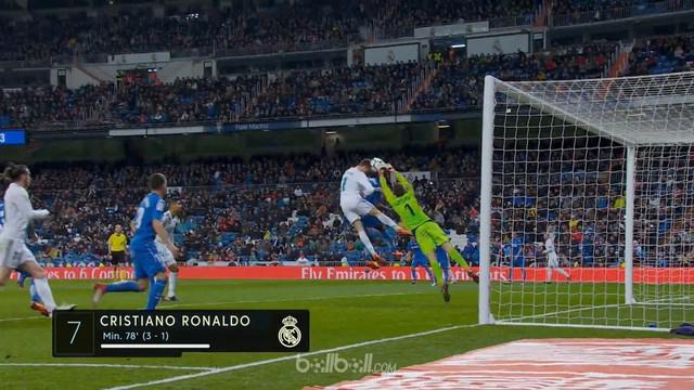 Cristiano Ronaldo memanaskan diri untuk duel kontra Paris Saint-Germain tengah pekan nanti dengan melesakkan dua gol indah dalam k...