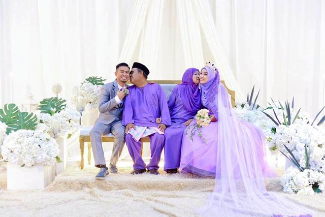 Bahagia selalu Zarul dan Nur Sakinah | Photo: Copyright facebook.com/zarul.ikanbiru