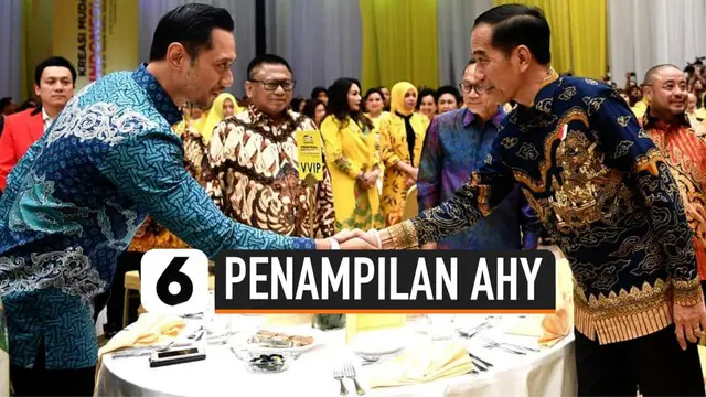 Agus Harimurti Yudhoyono atau AHY mencuri perhatian publik lantaran wajahnya kini tampak berjenggot dan berkumis tipis. Penampilan baru AHY ini dianggap semakin berwibawa dan berkarisma.