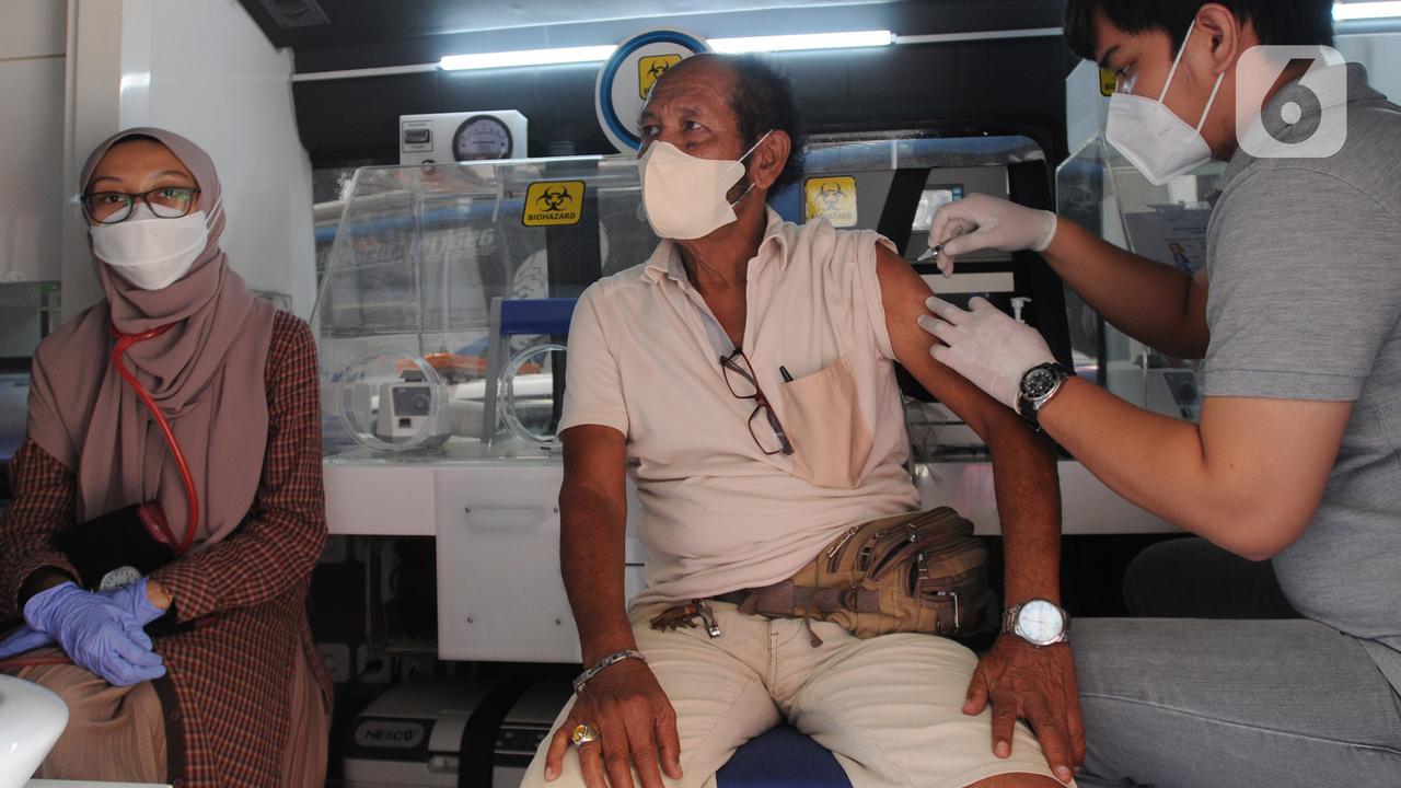 Mobil Vaksinasi COVID-19 Keliling di Bogor