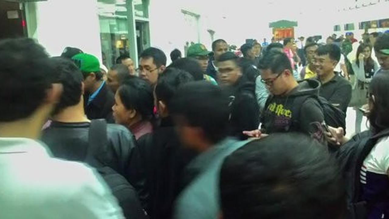 Delay berjam-jam, penumpang Lion Air ngamuk di Bandara Cengkareng