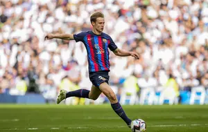 Kabar Buruk untuk Barcelona, Frenkie de Jong Alami Cedera MCL