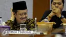 Ketua KY Aidul Fitriciada Azhari saat mengikuti Rakor dengan Baleg DPR di Kompleks Parlemen, Senayan, Jakarta, Selasa (24/5). Setelah masa jabatan hakim selama 5 tahun berlalu maka harus mengikuti evaluasi yang diadakan oleh KY. (Liputan6.com/Johan Tallo)